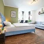Nuju - Modernes Mit Parkplatz Apartamento Bielefeld