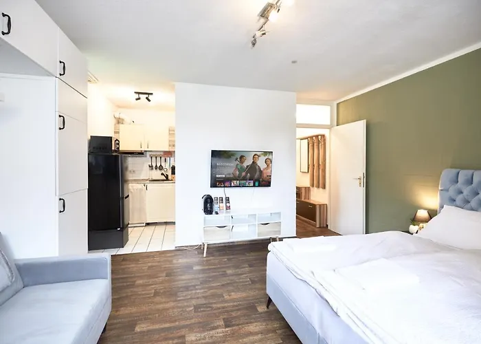 Stilvolles Ruhiges - Parkplatz, Wifi, Tv Em-apartments Deutschland - Nuju Appartement *
